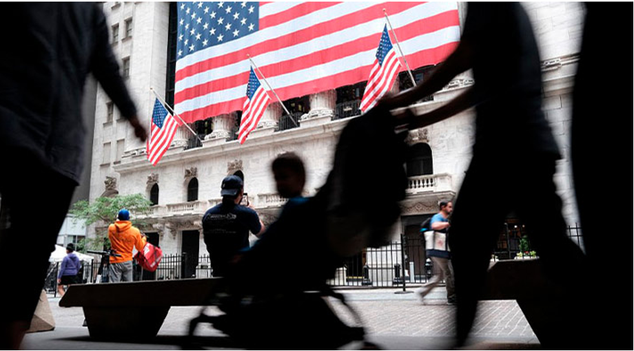 EE.UU: Economistas ven 70% de posibilidades de una recesión el año que viene